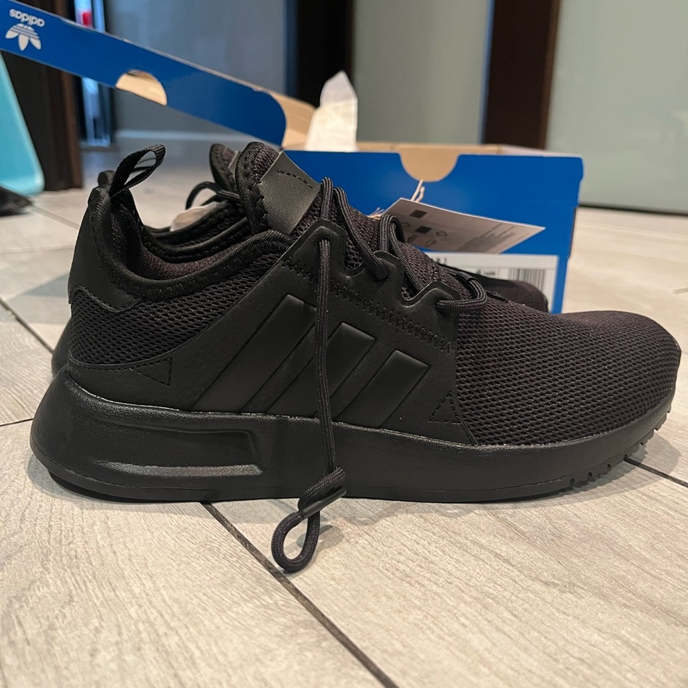 adidas XPLR 3, size 3.5